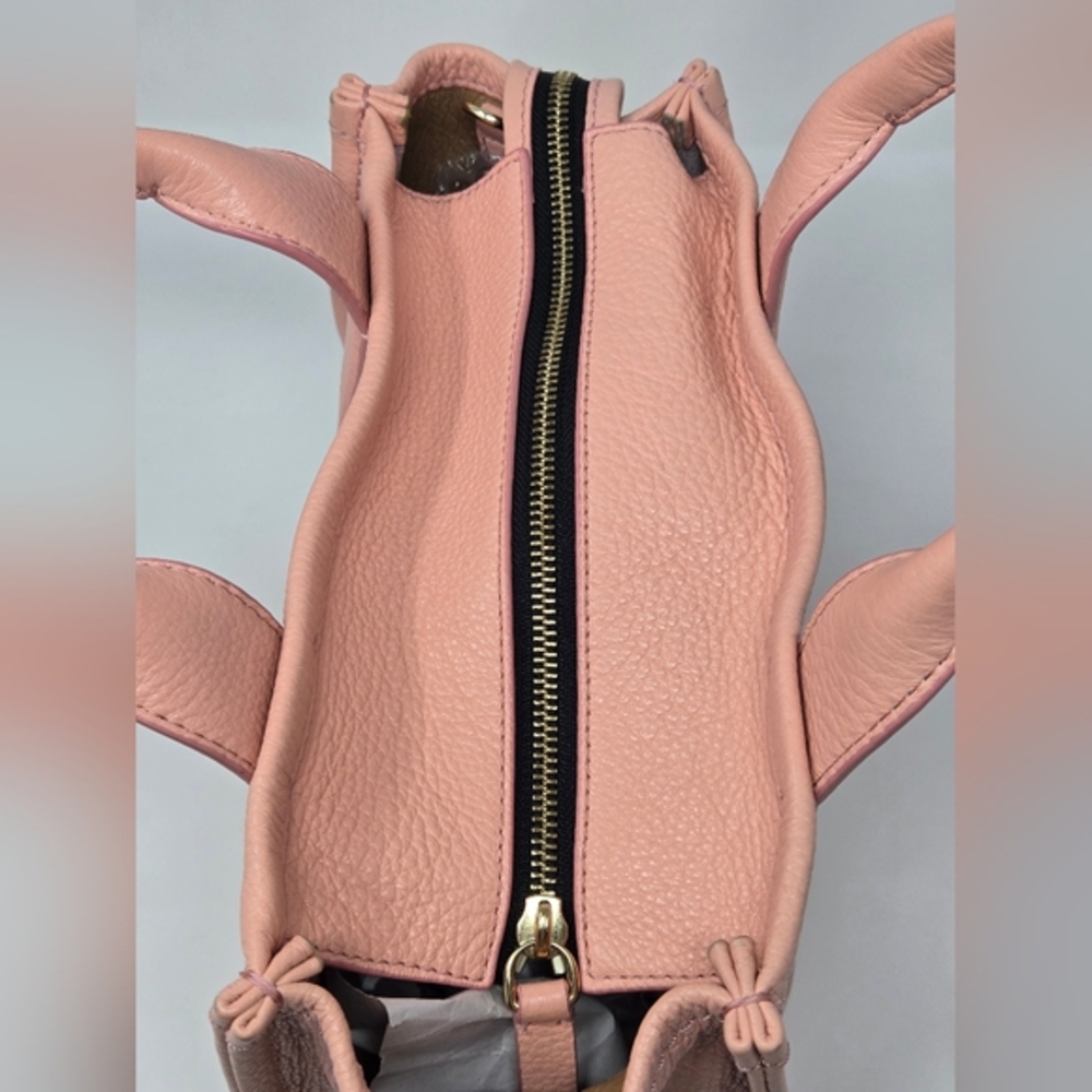 Marc Jacobs The Tote- Leather Small In Southern Peach with Gold Hardware - Picture 10 of 15